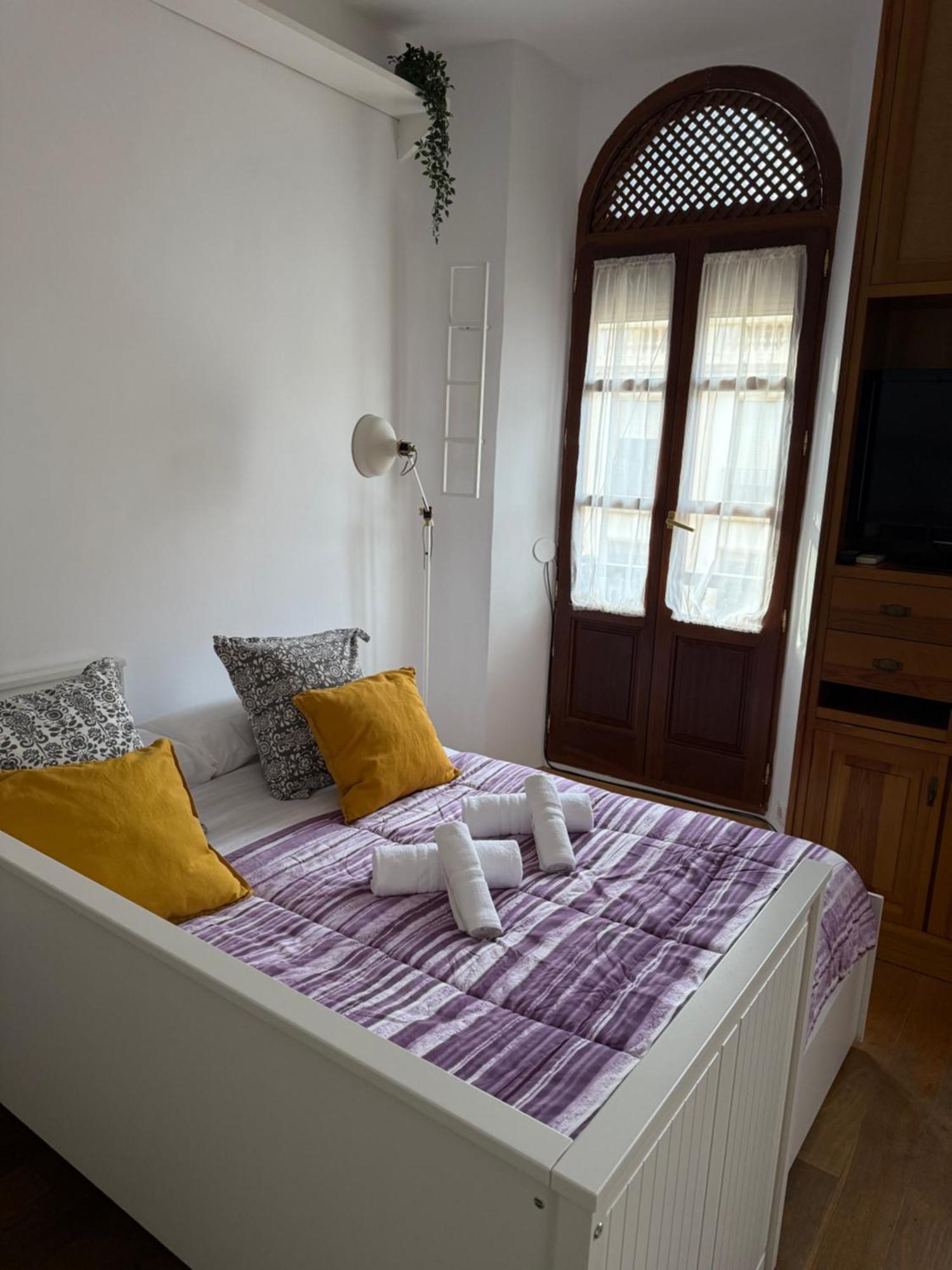 Cozy Studio 6 Min To Alhambra-2 Min To Cathedral Walking Granada Exterior photo